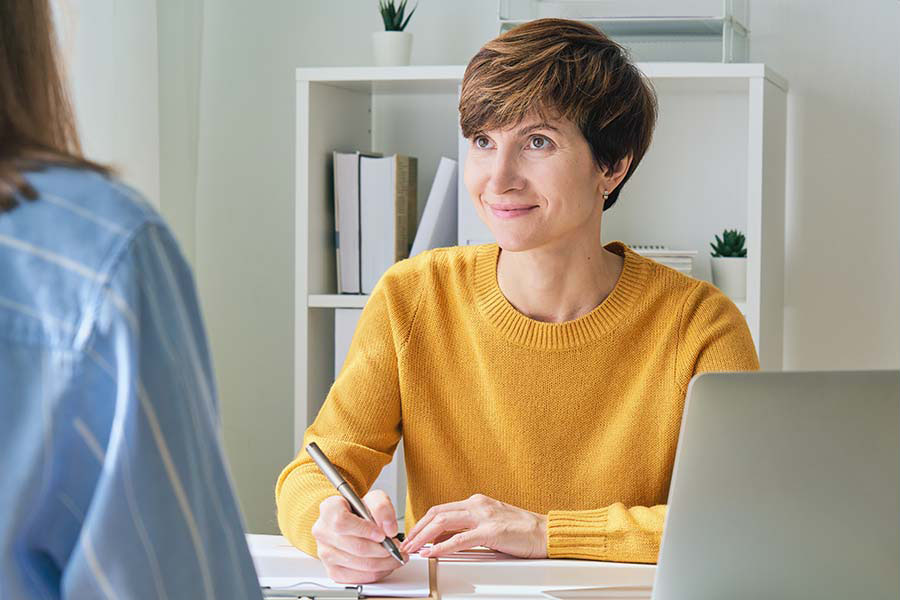 Benefits of psychological therapy by an expert.